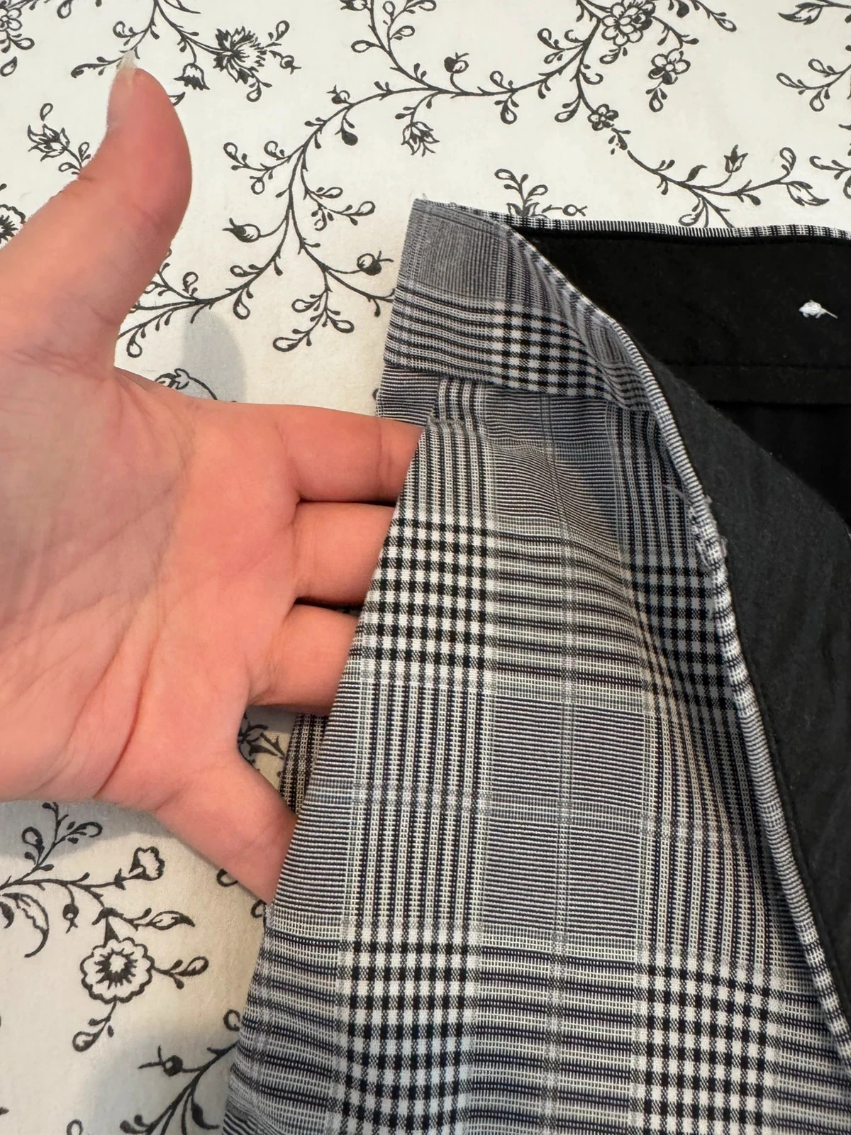 Calça masculina H&M – Tamanho 32 – Cinza quadriculada – Muito bom estado 🤍 – photo 2